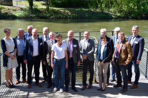 (c) Foto (Dorothee Warder, BRS): vl: Dr. Bianca Lind, BRS-Geschäftsführerin, Christoph Nieberle, Horst Kaisinger, Georg Geuecke, Josef Hannen, Bettina Porth, Georg Hollfelder, Heinrich Ruprecht, Sabine Mühlbach, Anton Fortwengel, Dr. Manfred Leberecht, Joachim Keller, Paul He-gemann